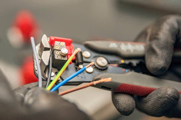 Best Commercial Electrician Services  in Cade, LA